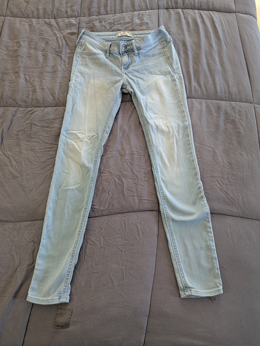 Hollister Light Blue Women’s Skinny Jeans Waist 25 Length 27 Soft Fall Winter